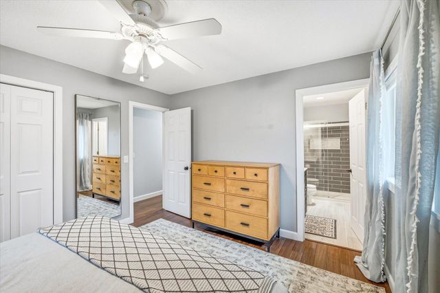 112 Pony Lane E, Apple Valley, MN 55124