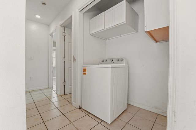 346 E Titus Avenue, Des Moines, IA 50315