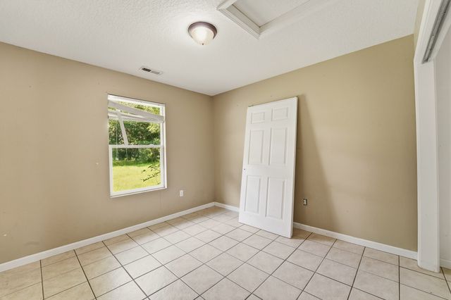 346 E Titus Avenue, Des Moines, IA 50315
