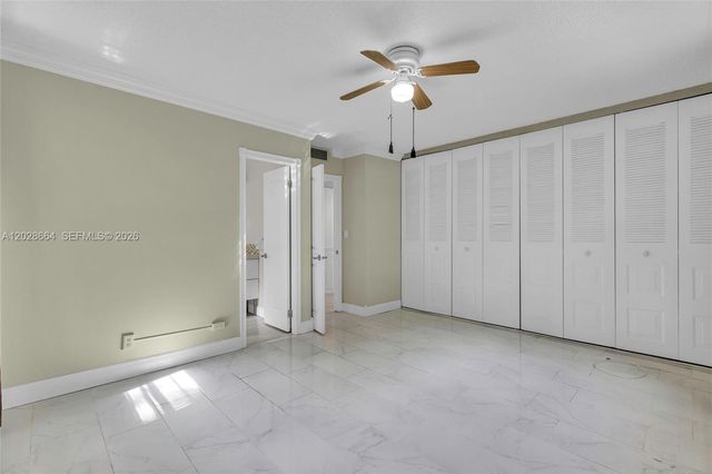 4805 NW 35th Street 416, Lauderdale Lakes, FL 33319