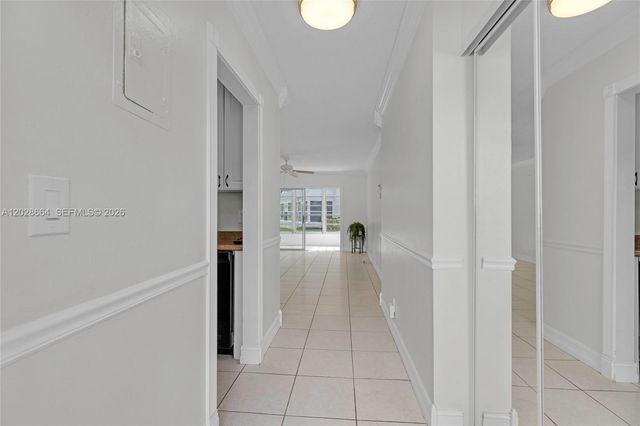 4805 NW 35th Street 416, Lauderdale Lakes, FL 33319