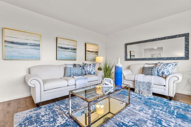 7825 Fairoaks Dr, Pleasanton, CA 94588