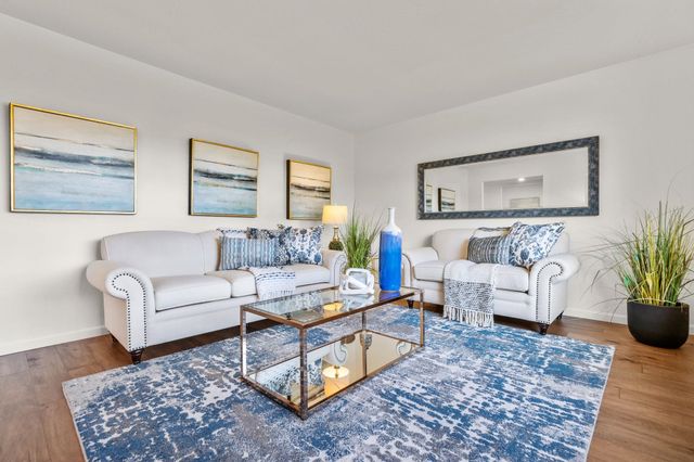 7825 Fairoaks Dr, Pleasanton, CA 94588