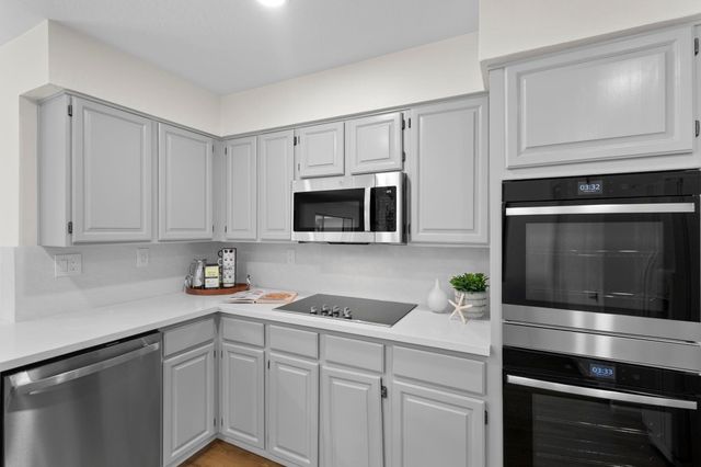 7825 Fairoaks Dr, Pleasanton, CA 94588