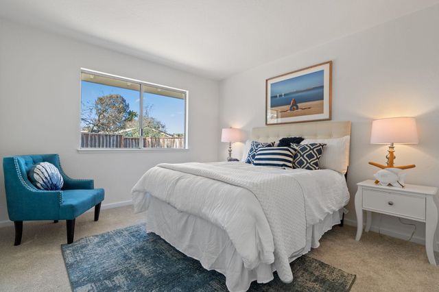 7825 Fairoaks Dr, Pleasanton, CA 94588