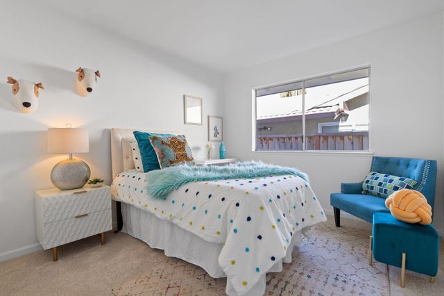 7825 Fairoaks Dr, Pleasanton, CA 94588