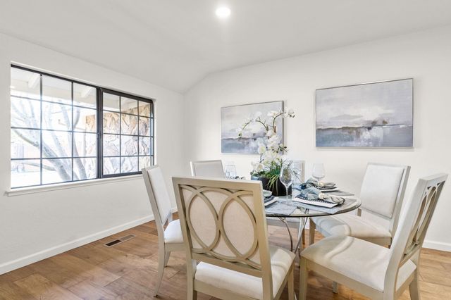 7825 Fairoaks Dr, Pleasanton, CA 94588