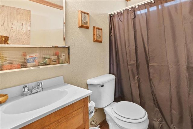 1101 W Country Club Boulevard, Big Bear, CA 92314