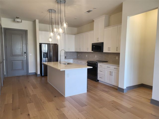 2700 Old Denton Road 2233, Carrollton, TX 75007