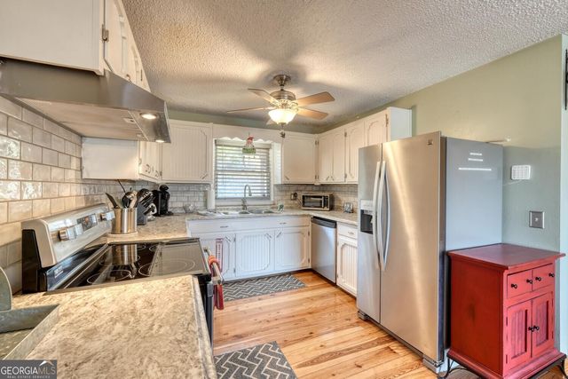 390 Bursey Road, Hiawassee, GA 30546
