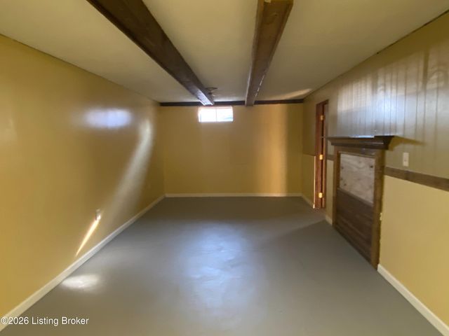 9404 Balance Ln, Louisville, KY 40118