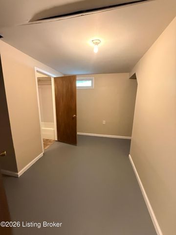 9404 Balance Ln, Louisville, KY 40118