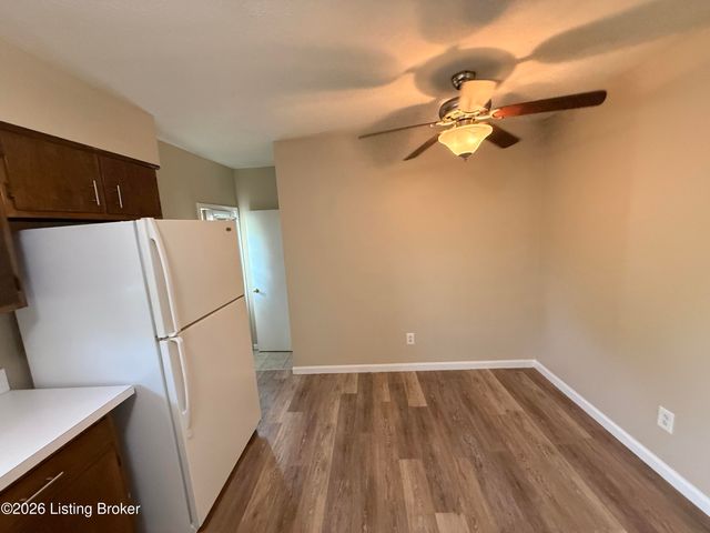 9404 Balance Ln, Louisville, KY 40118