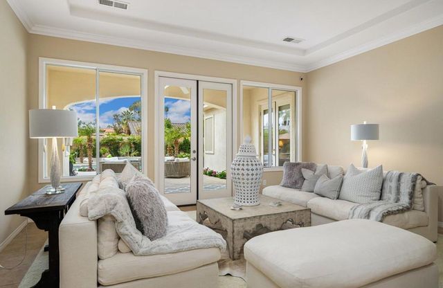 43309 Parkway Esplanade W, La Quinta, CA 92253