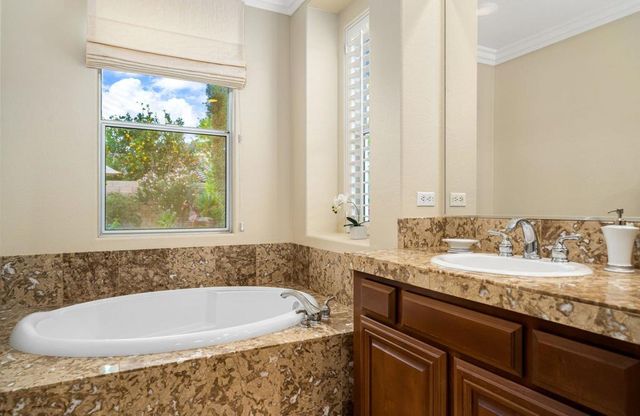 43309 Parkway Esplanade W, La Quinta, CA 92253