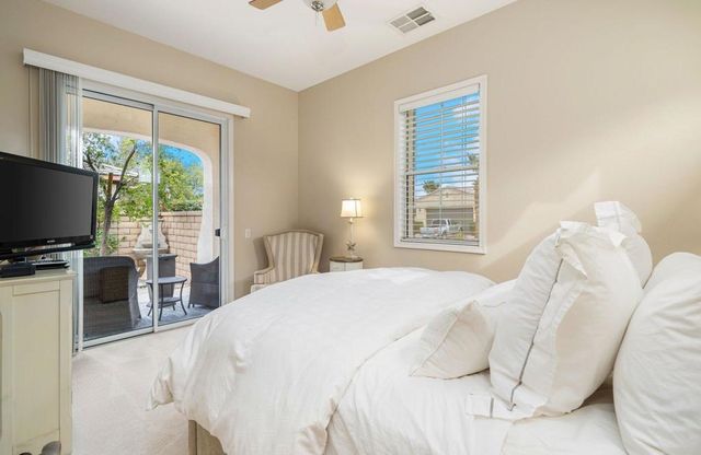 43309 Parkway Esplanade W, La Quinta, CA 92253