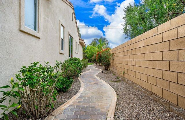 43309 Parkway Esplanade W, La Quinta, CA 92253