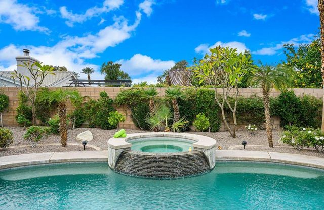 43309 Parkway Esplanade W, La Quinta, CA 92253