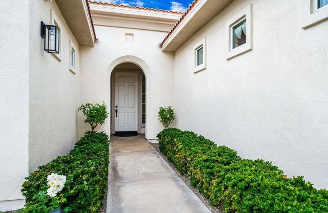 43309 Parkway Esplanade W, La Quinta, CA 92253
