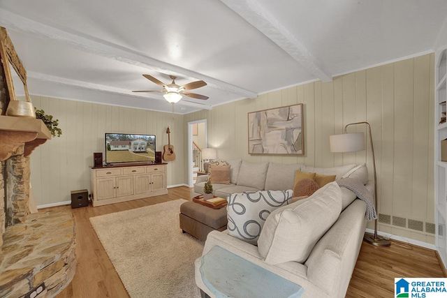 2404 JAMESTOWN DRIVE, Hoover, AL 35226