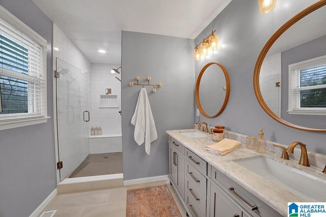 2404 JAMESTOWN DRIVE, Hoover, AL 35226