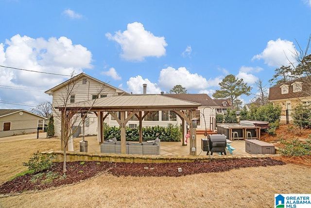 2404 JAMESTOWN DRIVE, Hoover, AL 35226