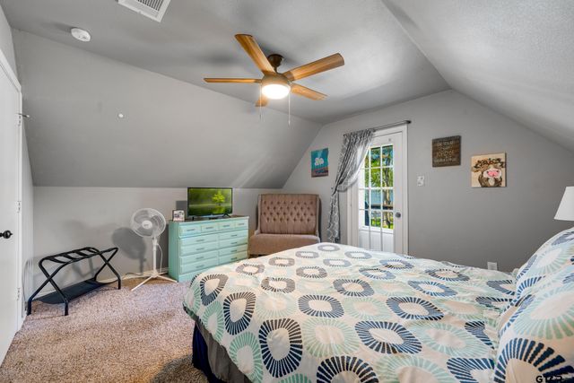 4479 Sunrise Dr, Chandler, TX 75758