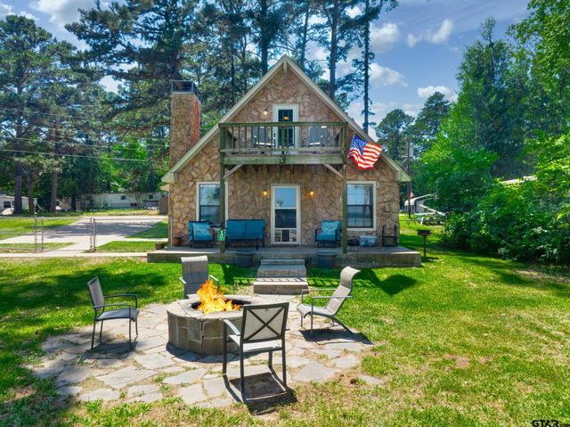4479 Sunrise Dr, Chandler, TX 75758