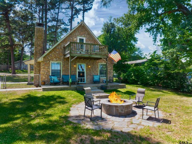 4479 Sunrise Dr, Chandler, TX 75758