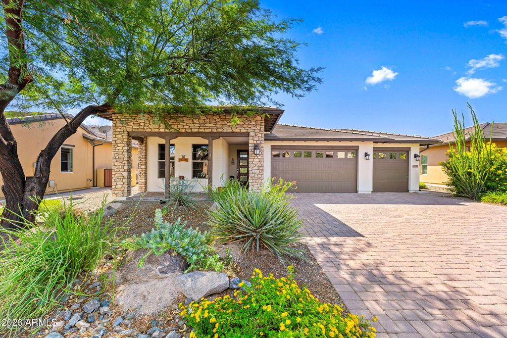 3592 STAMPEDE Drive, Wickenburg, AZ 85390 — exterior
