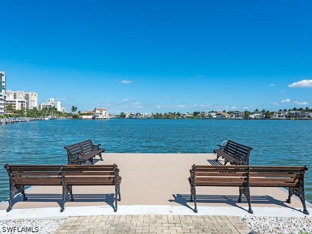 3410 Gulf Shore BLVD N 202, Naples, FL 34103
