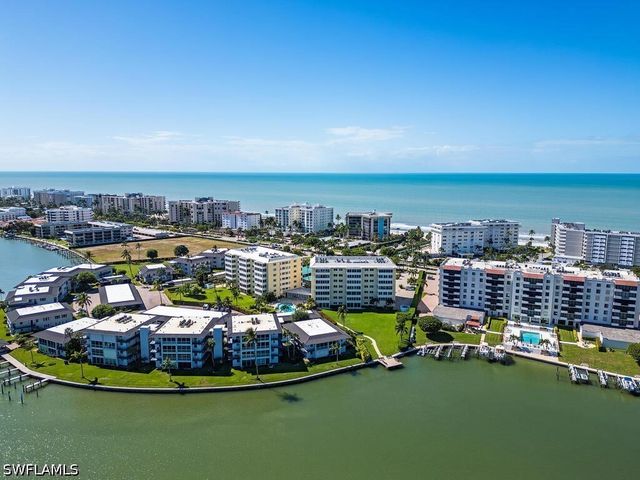 3410 Gulf Shore BLVD N 202, Naples, FL 34103