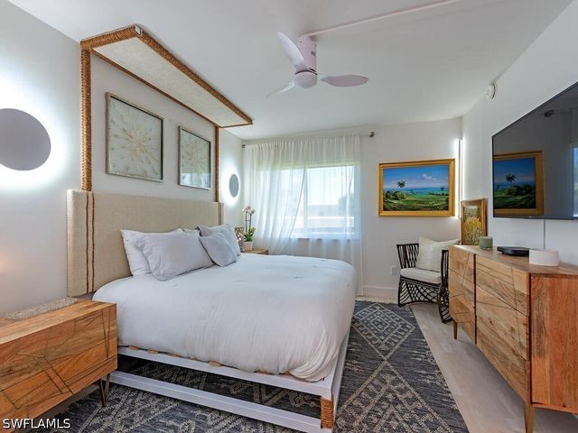 3410 Gulf Shore BLVD N 202, Naples, FL 34103