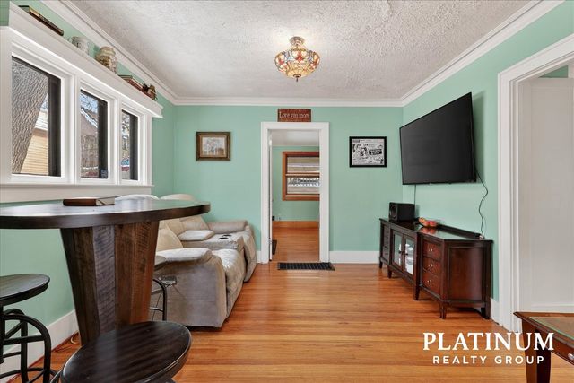 1728 Kalamazoo Avenue, Grand Rapids, MI 49507