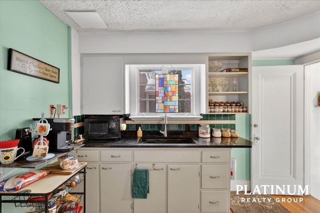 1728 Kalamazoo Avenue, Grand Rapids, MI 49507