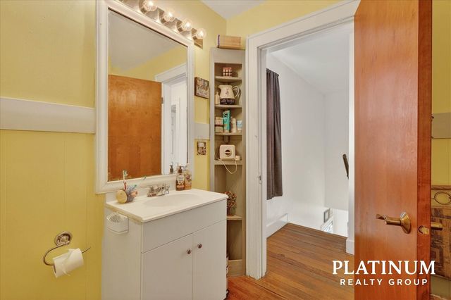 1728 Kalamazoo Avenue, Grand Rapids, MI 49507