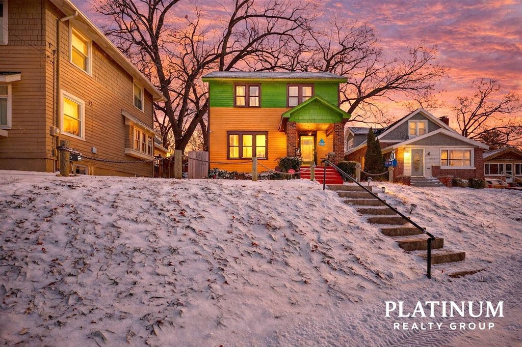 1728 Kalamazoo Avenue, Grand Rapids, MI 49507