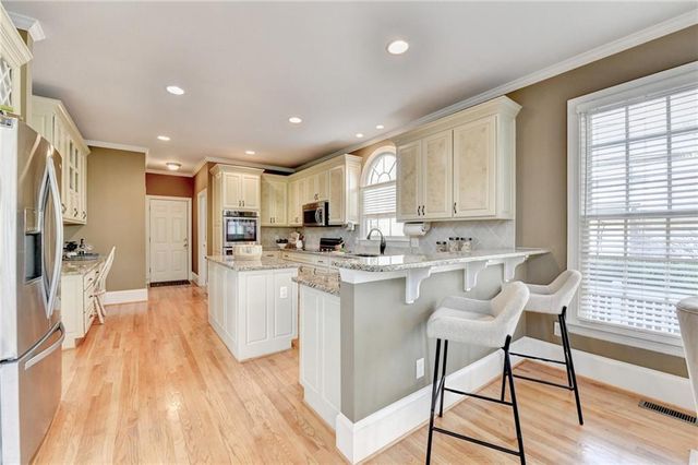 7640 Stratton Point, Suwanee, GA 30024