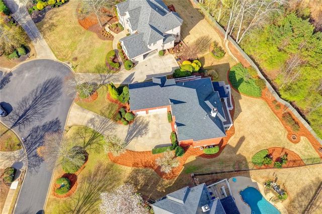 7640 Stratton Point, Suwanee, GA 30024