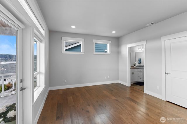 17588 Fjord Drive NE, Poulsbo, WA 98370