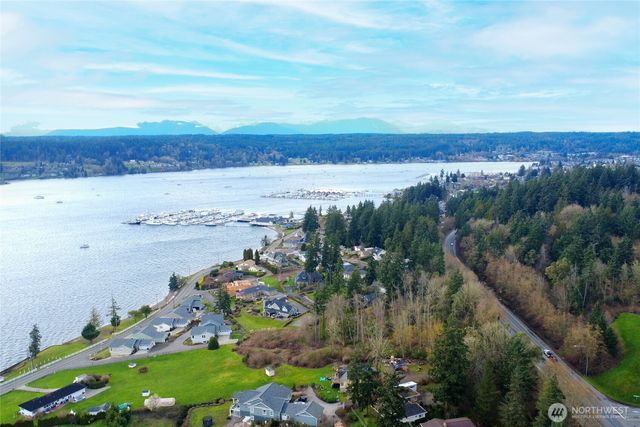 17588 Fjord Drive NE, Poulsbo, WA 98370