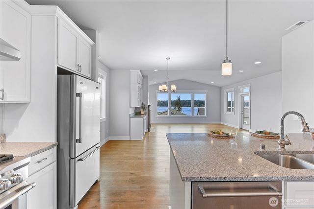 17588 Fjord Drive NE, Poulsbo, WA 98370