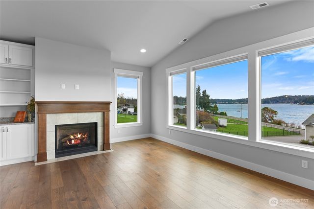 17588 Fjord Drive NE, Poulsbo, WA 98370