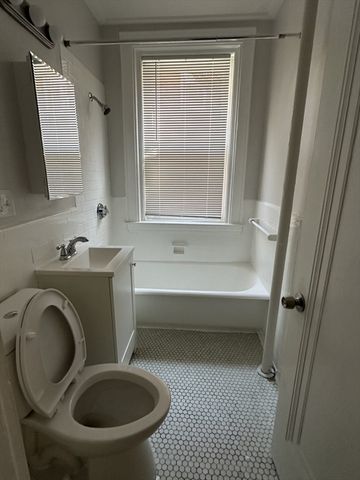 34 Main 32, Malden, MA 02148