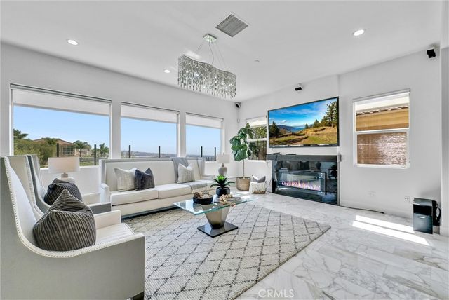 520 N Bardsdale Place, Brea, CA 92821