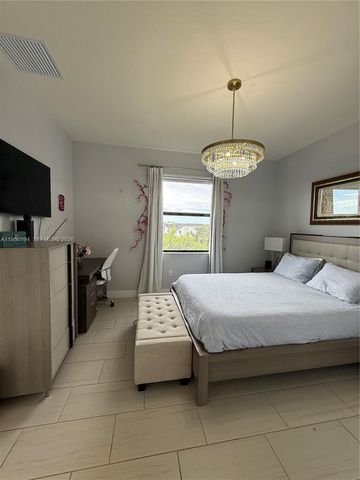 7815 NW 104th Ave 32, Doral, FL 33178