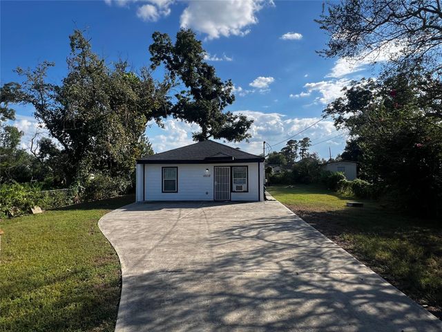 6838 Carothers Street, Houston, TX 77028