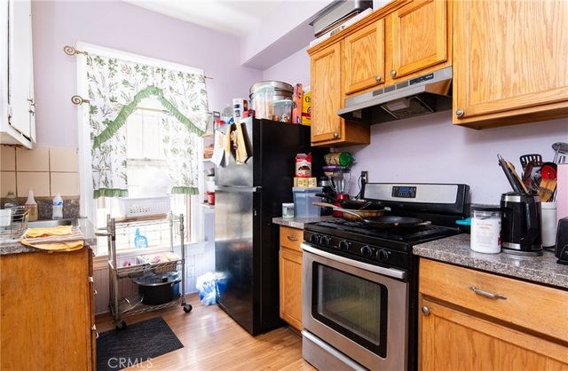 2006 12th 3, Los Angeles, CA 90006