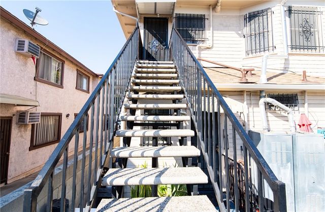 2006 12th 3, Los Angeles, CA 90006
