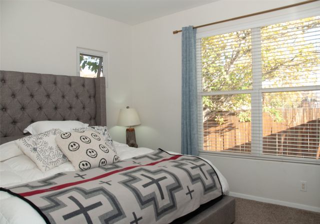 7000 Camino Rojo, Santa Fe, NM 87507